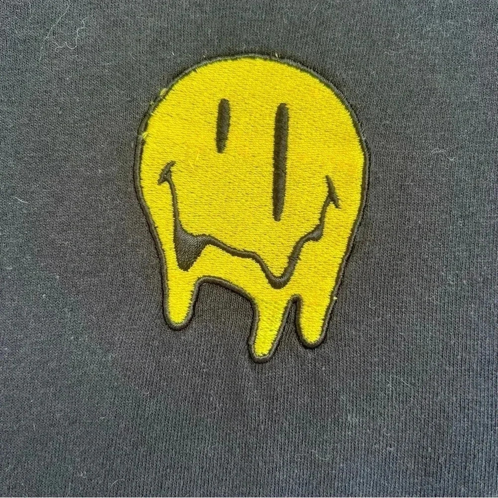 Black Smiley Originals T-Shirt Unisex Size Small - Picture 3 of 4